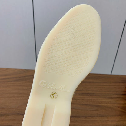 LP FLAT MULES 25S IN CREAM WHITE LAMBSKIN WITH SILVER HARDWARE