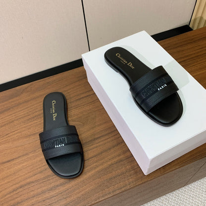 DIOR 25S DWAY SLIDE IN BLACK CALFSKIN