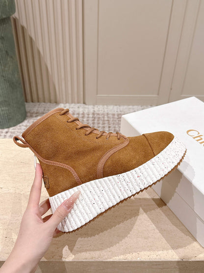 CHLOÉ 26S PLATFORM SOLE BOOTS 68 MM IN BROWN SUEDE