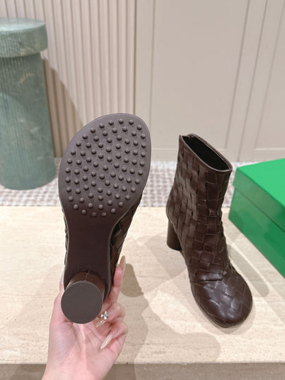 BOTTEGA VENETA 26S INTRECCIATO BOOTS 85 MM IN DARK BROWN LAMBSKIN