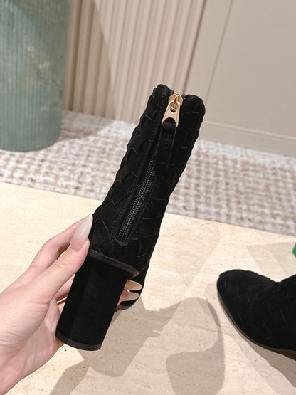 BOTTEGA VENETA 26S INTRECCIATO BOOTS 85 MM IN BLACK SUEDE