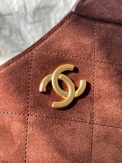 CHANEL 25S HOBO BAG 33 IN DARK BROWN SUEDE WITH GOLD HARDWARE