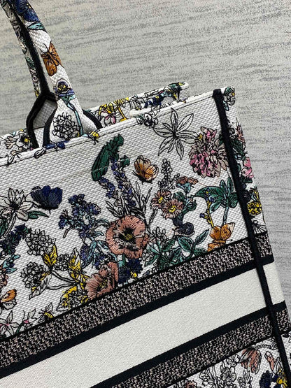 DIOR 25S LUCKY LARGE DIOR BOOK TOTE 42 IN MULTICOLOR DIOR FLOWERS CALENDAR ALLOVER EMBROIDERY