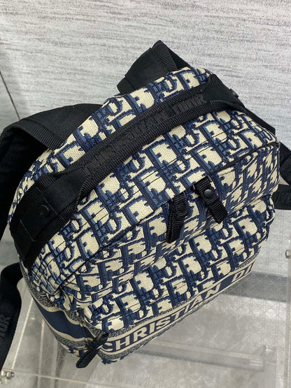 DIOR 25S TRAVEL BACKPACK 31 IN BLUE CANVAS OBLIQUE JACQUARD