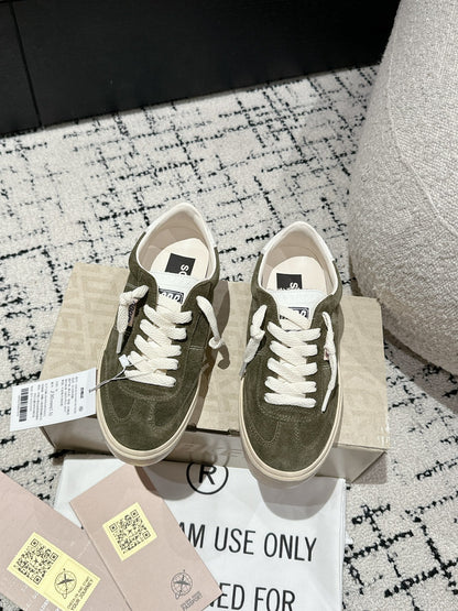 SOUL STAR SNEAKERS IN KELP GREEN SUEDE WHITE HEEL TAB