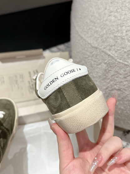 SOUL STAR SNEAKERS IN KELP GREEN SUEDE WHITE HEEL TAB