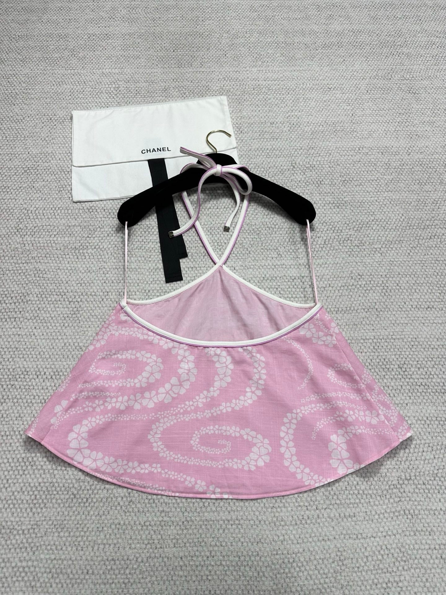 CHANEL HALTER-NECK TOP STYLE 89