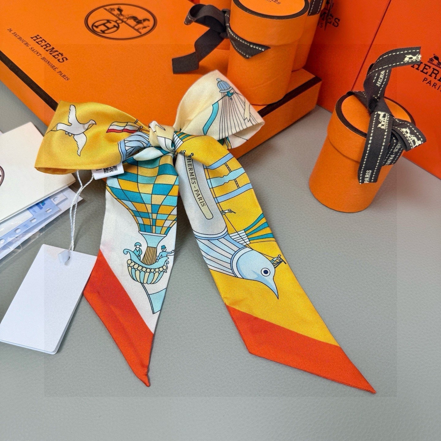 HERMES 25S NECKERCHIEF 86 IN SILK 991545