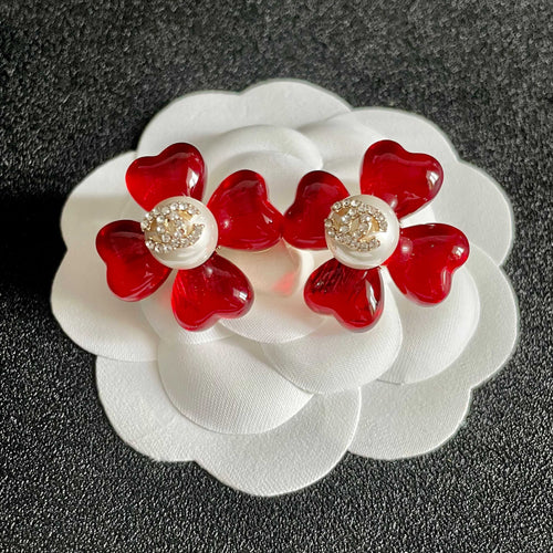 CHANEL 26S DOUBLE C CRYSTAL LOGO RED ENAMEL FLOWER STUD EARRINGS IN GOLD METAL 629185
