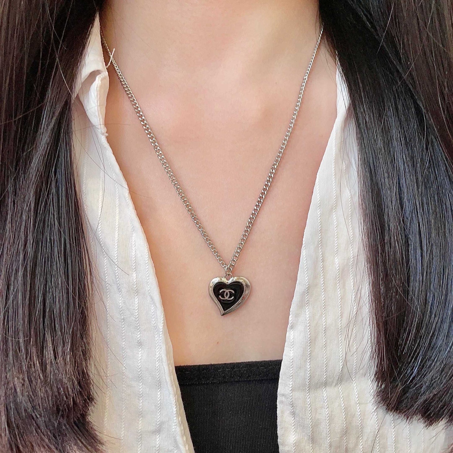 CHANEL 26S DOUBLE C HEART PENDANT CHAIN NECKLACE IN SILVER METAL 629978