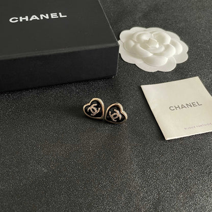 CHANEL 26S DOUBLE C LOGO BLACK HEART ENAMEL STUD EARRINGS IN GOLD METAL 629985