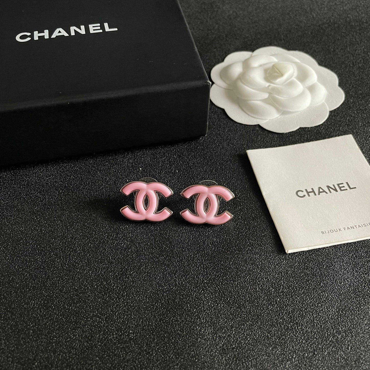 CHANEL 26S DOUBLE C LOGO PINK ENAMEL STUD EARRINGS IN GOLD METAL 630066