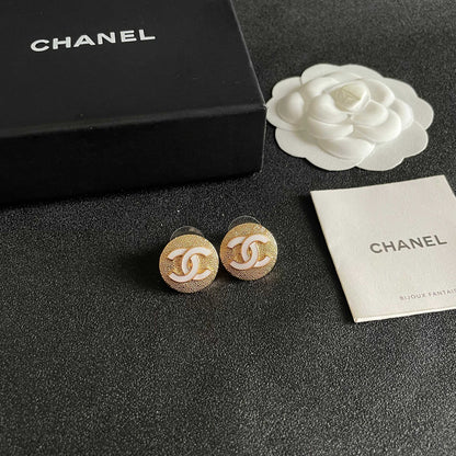 CHANEL 26S DOUBLE C LOGO WHITE ENAMEL TEXTURED ROUND STUD EARRINGS IN GOLD METAL 630072