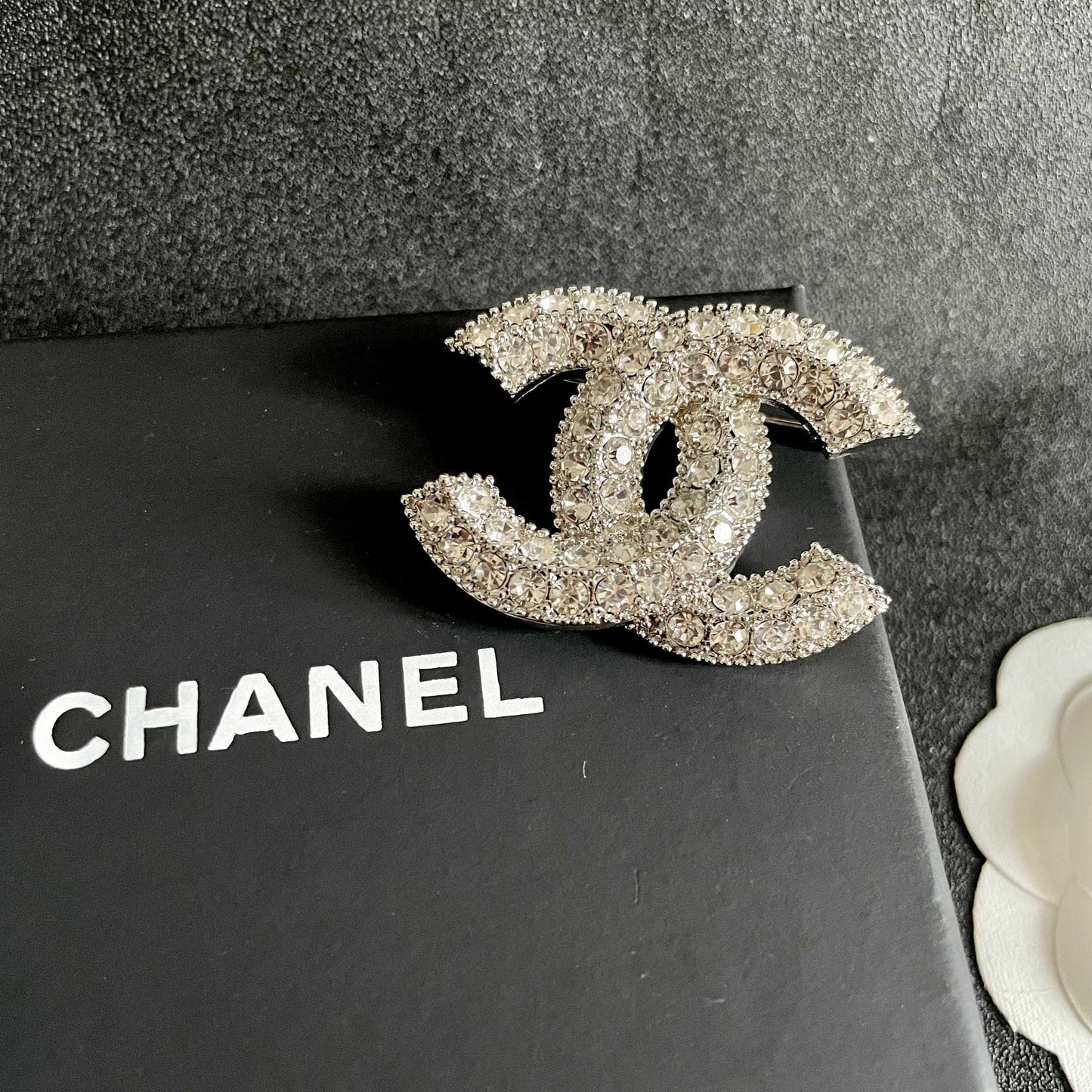CHANEL 26S DOUBLE C LOGO FULL PAVE CRYSTAL BROOCH IN SILVER METAL 630080