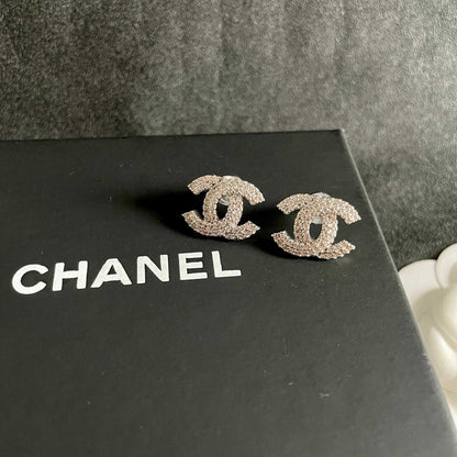CHANEL 26S DOUBLE C LOGO CRYSTAL PAVE STUD EARRINGS IN SILVER METAL 629904