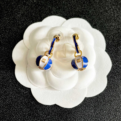 CHANEL 26S DOUBLE C LOGO BALL DROP EARRINGS IN BLUE AND WHITE ENAMEL WITH GOLD METAL 631905