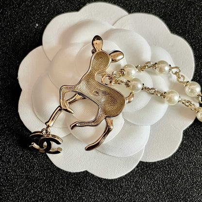 CHANEL 26S DOUBLE C LOGO FAWN CHARM NECKLACE WITH PEARL CHAIN IN GOLD METAL 633292
