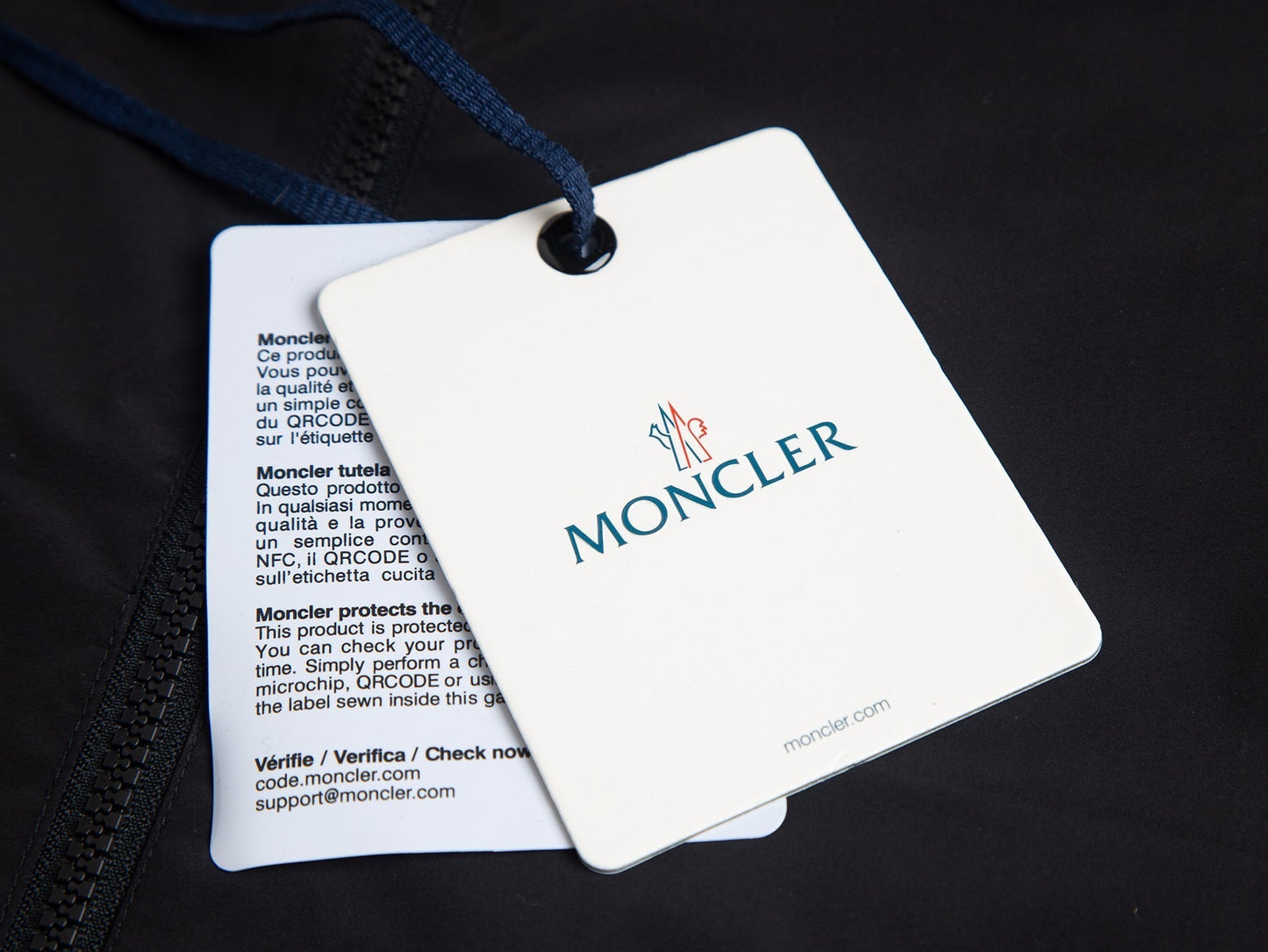 MONCLER 26S JACKET 501