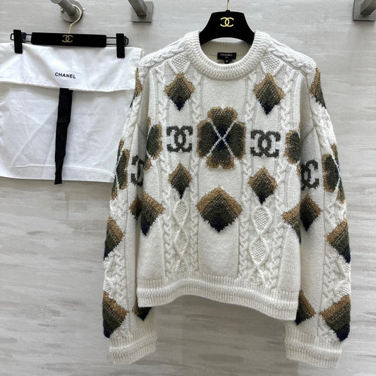 CHANEL 26S SWEATER 674