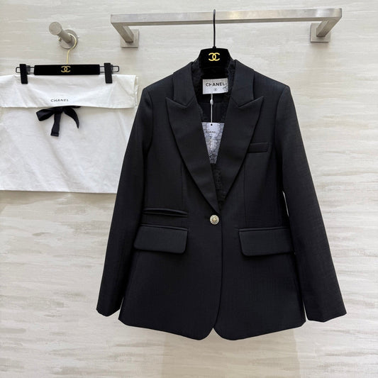 CHANEL 26S LACE-TRIMMED BLAZER 809