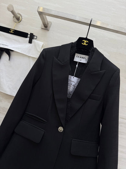 CHANEL 26S LACE-TRIMMED BLAZER 809