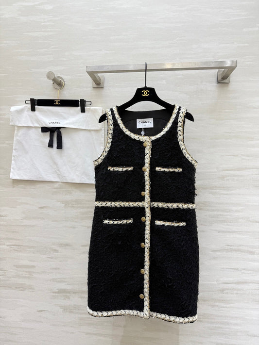 CHANEL 26S WOOL DRESS 924
