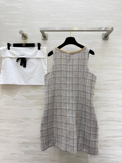 CHANEL 26S WOOL DRESS 921