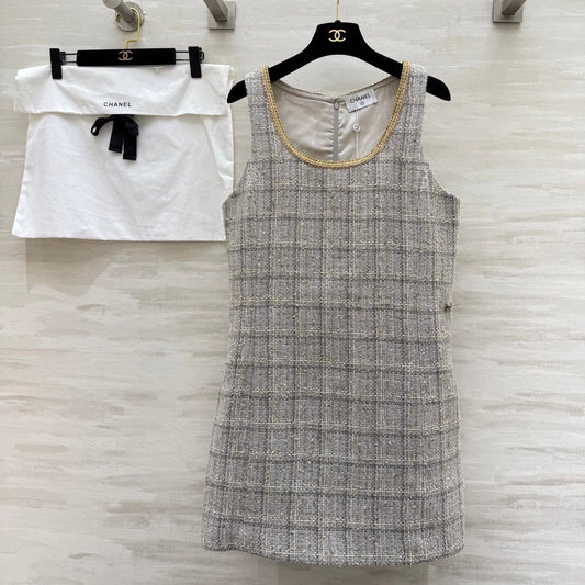 CHANEL 26S WOOL DRESS 921