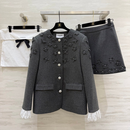 CHANEL 26S WOOL JACKET AND SKIRT SET 870