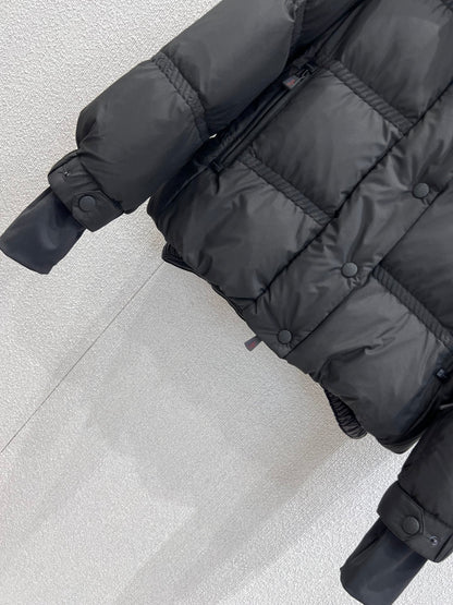 MONCLER 25S DOWN JACKET 236
