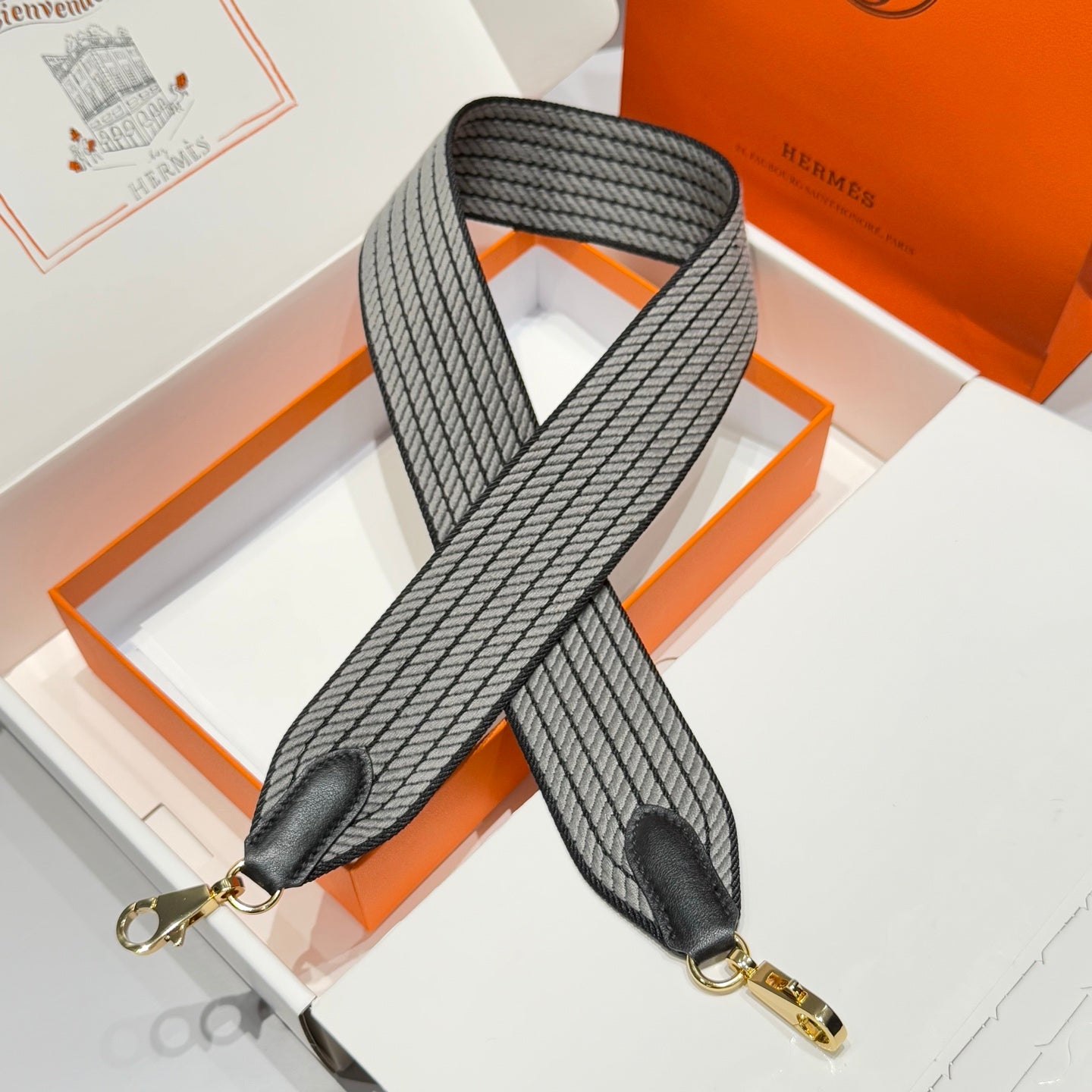 25S HERMES BAG STRAP GRAY AND BLACK PATTERN 85 IN CANVAS GOLD HARDWARE