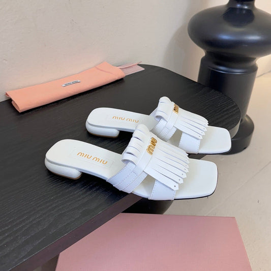 MIUMIU 26S FLAT SLIPPERS IN WHITE CALFSKIN