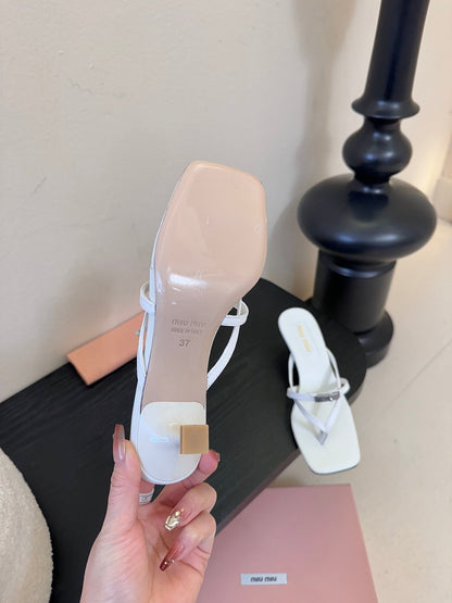 MIUMIU 26S LOW-HEEL THONG SANDALS IN WHITE CALFSKIN