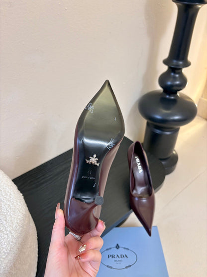 PRADA 26S POINTED-TOE HIGH HEELS IN BURGUNDY RED LAMBSKIN