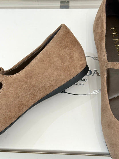 PRADA 25S SOFT PADDED BALLERINAS IN BROWN SUEDE