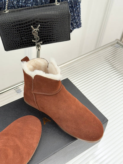 ALAIA 26S SNOW BOOTS IN BURNT BROWN SUEDE AND WOOL