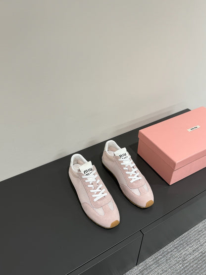 RETRO SNEAKERS IN PASTEL PINK MESH AND SUEDE