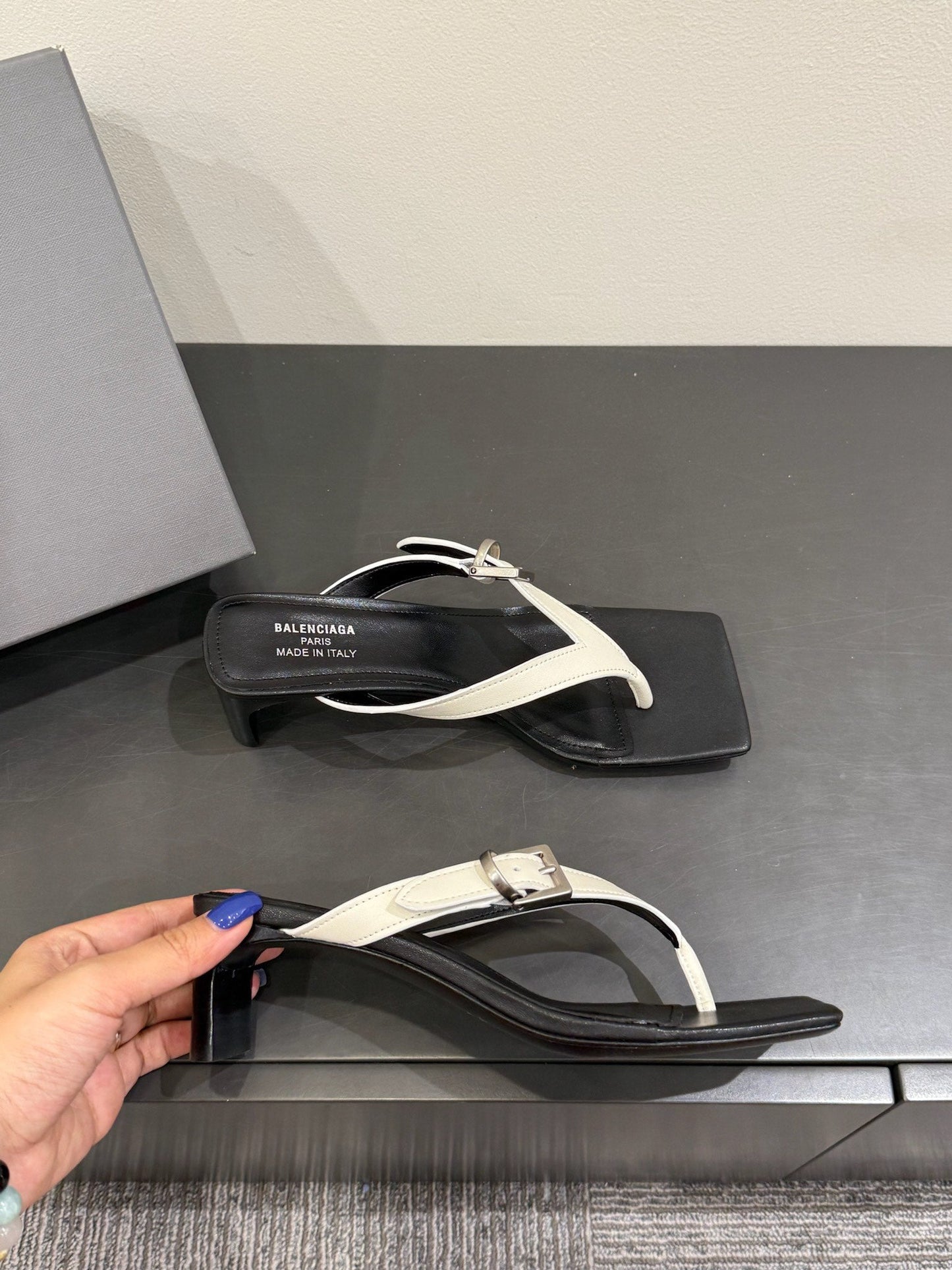 BALENCIAGA 25S HIGH-HEELED FLIP-FLOPS IN WHITE MIX BLACK CALFSKIN WITH SILVER HARDWARE