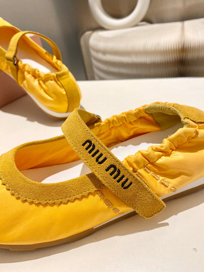 MIUMIU 26S RUCHES NAPPA BALLERINAS IN YELLOW SUEDE AND FABRIC
