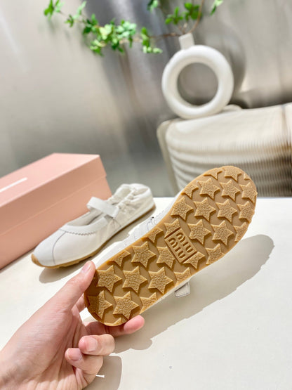 MIUMIU 26S RUCHES NAPPA BALLERINAS IN CREAM WHITE SUEDE AND FABRIC