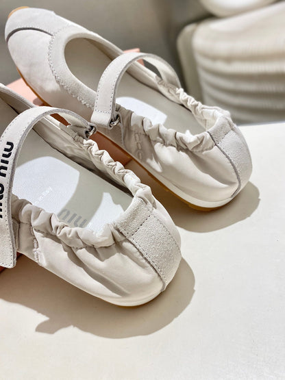 MIUMIU 26S RUCHES NAPPA BALLERINAS IN CREAM WHITE SUEDE AND FABRIC