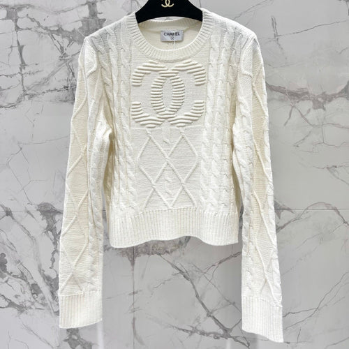 CHANEL 26S LONG-SLEEVE CREWNECK SWEATER 667