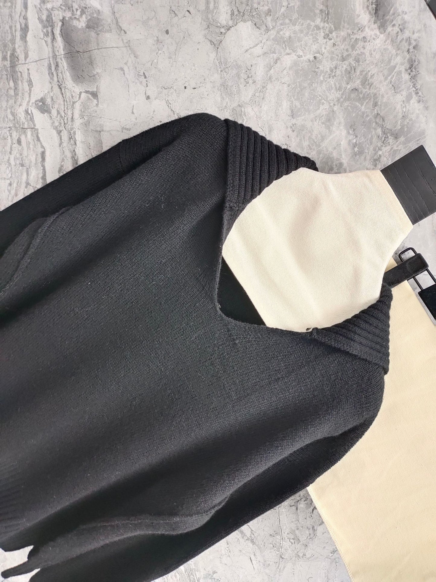 DIOR 25S SWEATER STYLE 128