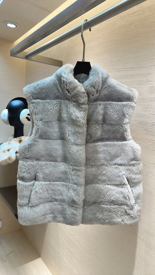 DIOR 25S SLEEVELESS RABBIT FUR JACKET 632