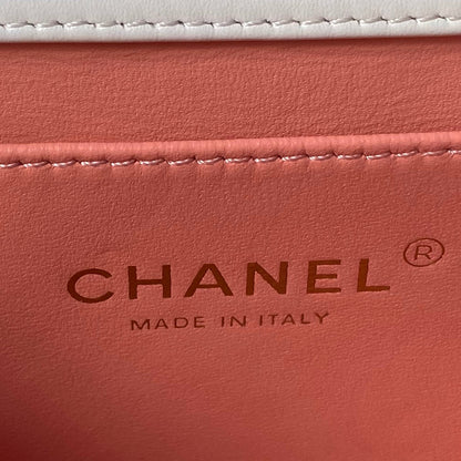 CHANEL 25S MINI FLAP BAG 19 IN WHITE CALFSKIN GOLD HARDWARE