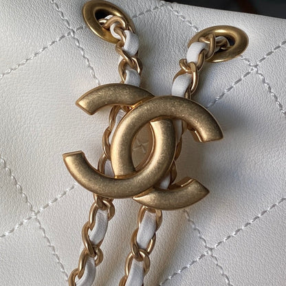 CHANEL 25S HOBO BAG 32 IN CREAM WHITE LAMBSKIN