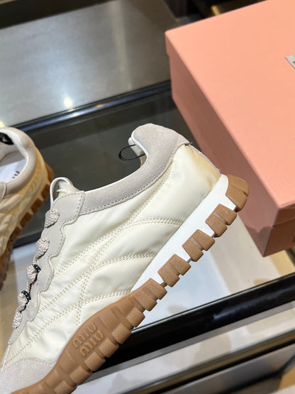 MIUMIU 26S SNEAKERS IN IVORY WHITE FABRIC AND SUEDE