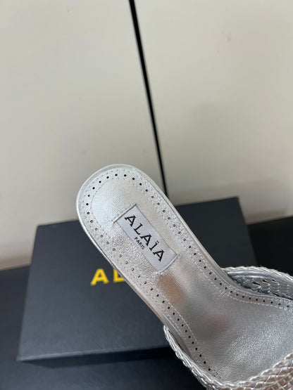 ALAIA HIGH HEEL 25S 70 MM IN SILVER LAMBSKIN WITH WOVEN PATTERN