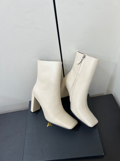 ALAIA 26S SQUARE-TOE BOOTS IN WHITE CALFSKIN