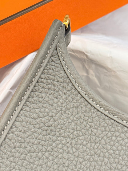 HM 26S EVELYNE BAG 23MM IN GRAY GRAINED CALFSKIN